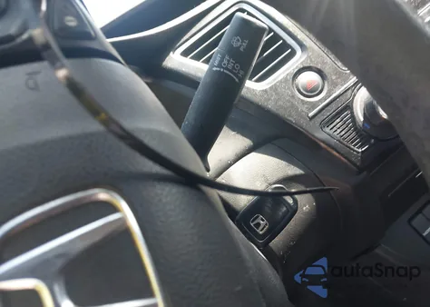 2015 Honda Civic Se z USA, uszkodzony, nr VIN 19XFB2F77FE247634